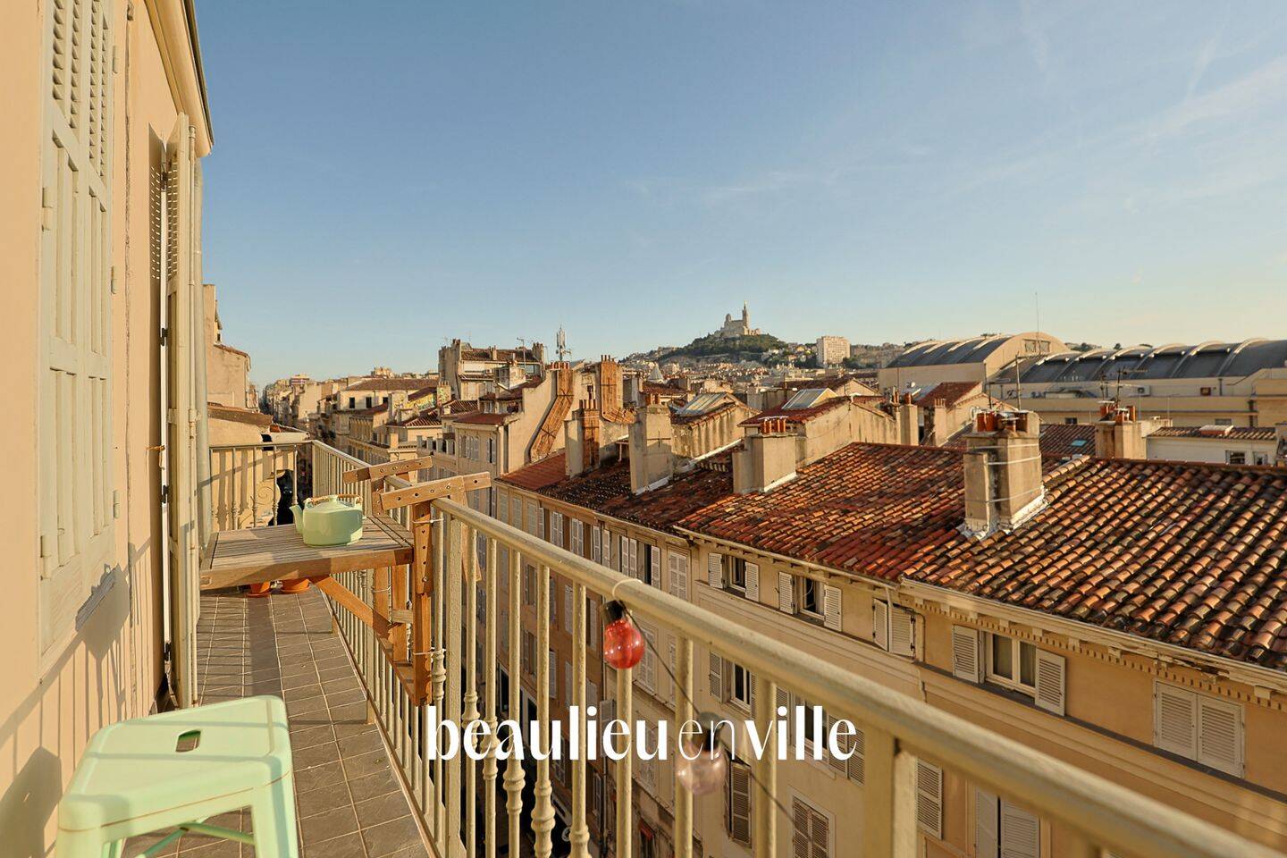 Appartement 2 pièces 52 m² · à Marseille 1er Arrondissement · 52 m² · 230 000 €