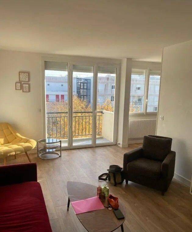 Appartement 1 pièce 85 m² · à Bordeaux · 85 m² · 550 €/mois
