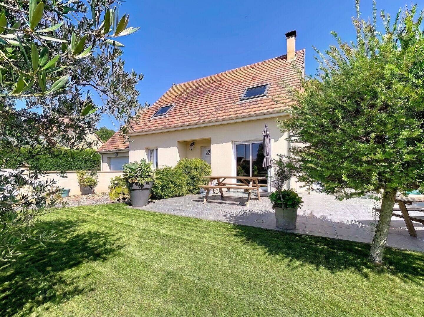 Maison 6 pièces 130 m² · à Vieux · 130 m² · 360 000 €