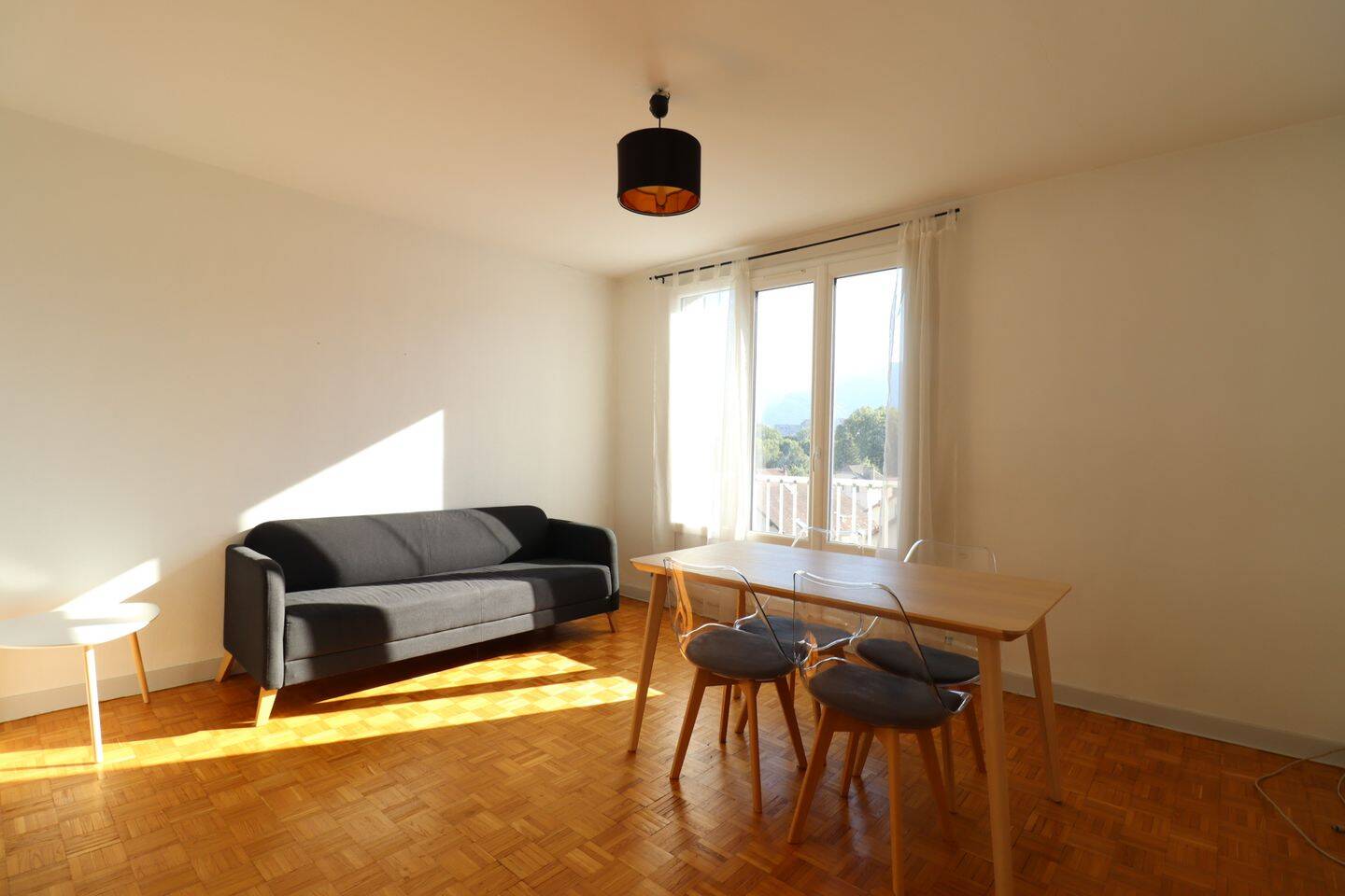 Appartement 3 pièces 55 m² · à Grenoble · 55,2 m² · 87 000 €
