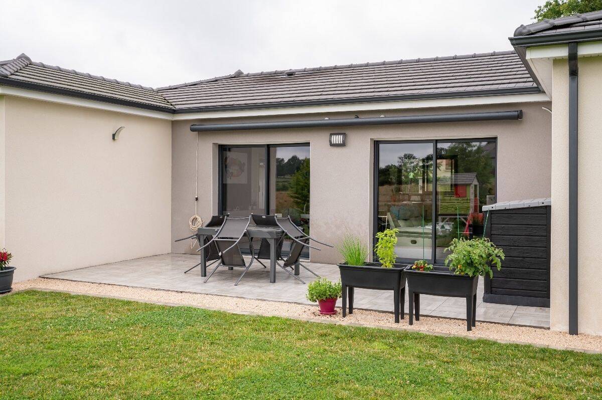 Maison 6 pièces 180 m² · à Saint-Valérien · 180 m² · 380 000 €