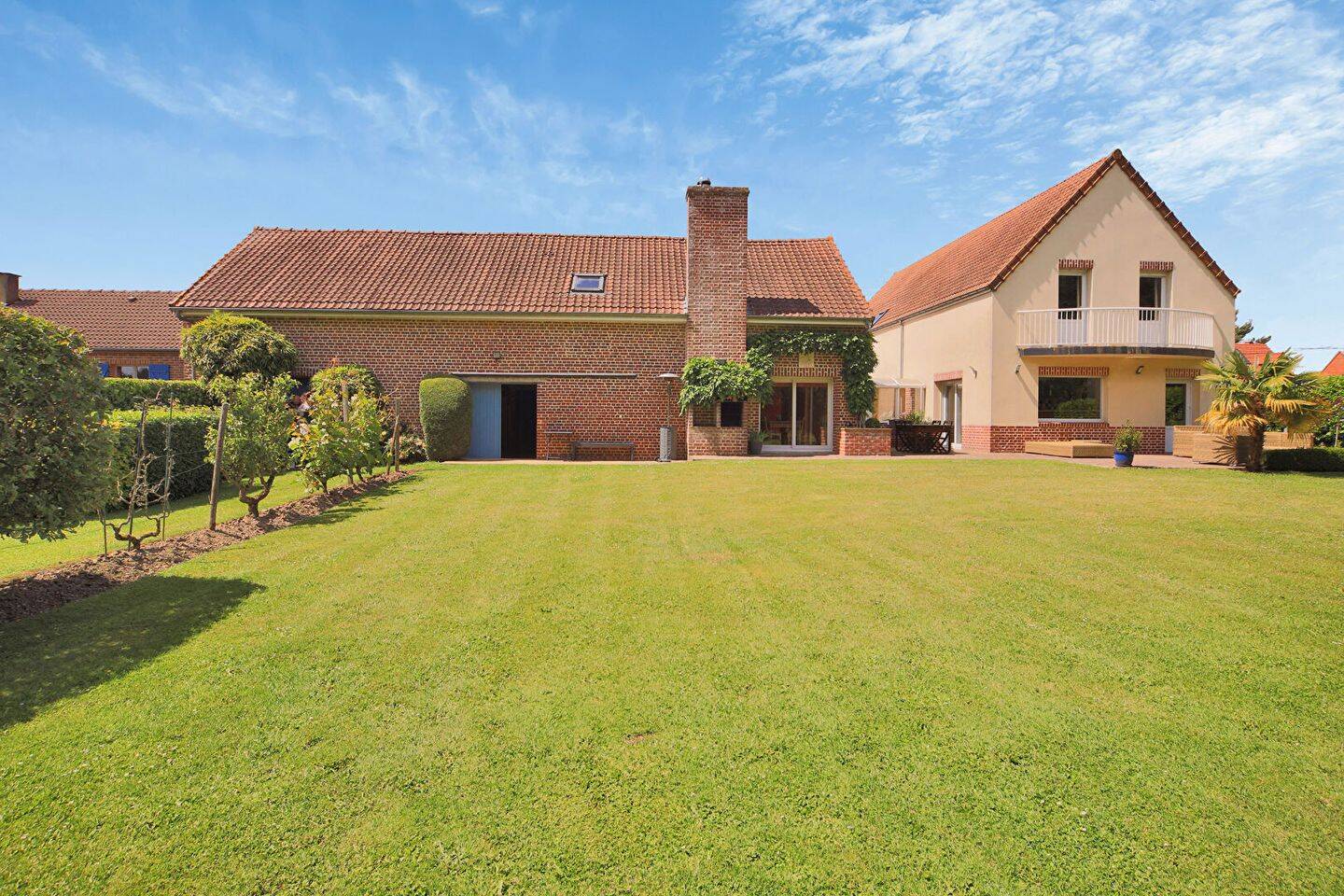Maison 10 pièces 350 m² · à Haillicourt · 350 m² · 443 000 €