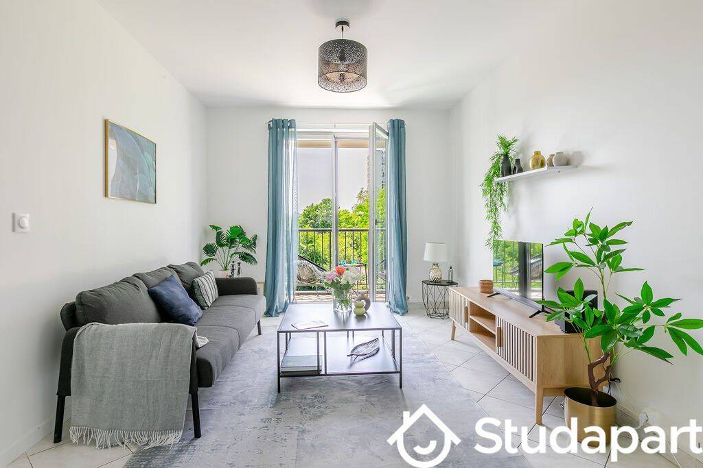 1 pièce 15 m² · à Massy · 15 m² · 650 €/mois