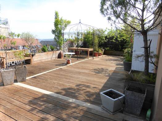 Triplex à louer 3 700 € 5 pièces 4 chambres 159 m² RDC Montretout Saint-Cloud 92210