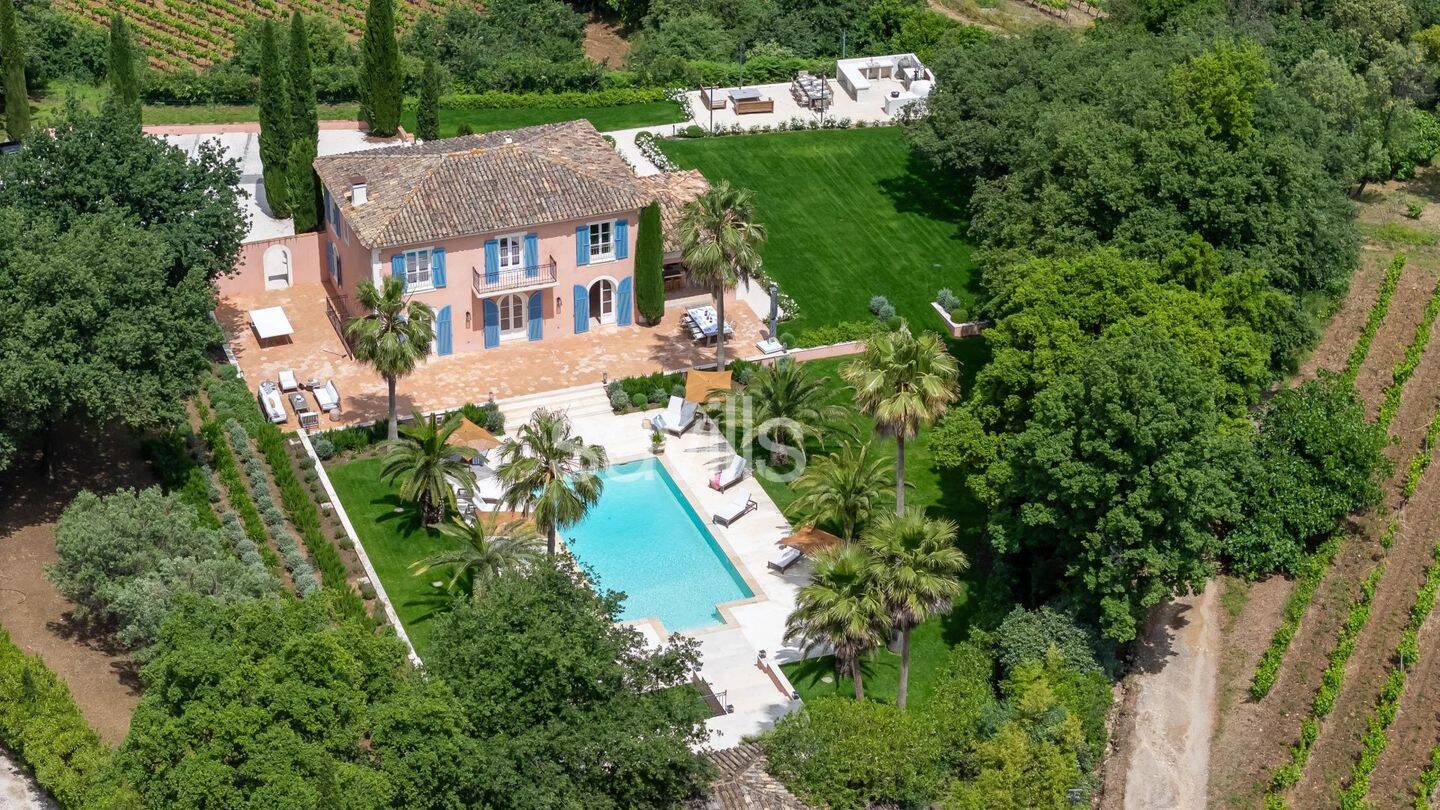 Maison 6 pièces 218 m² · à Grimaud · 218 m² · 3 250 000 €