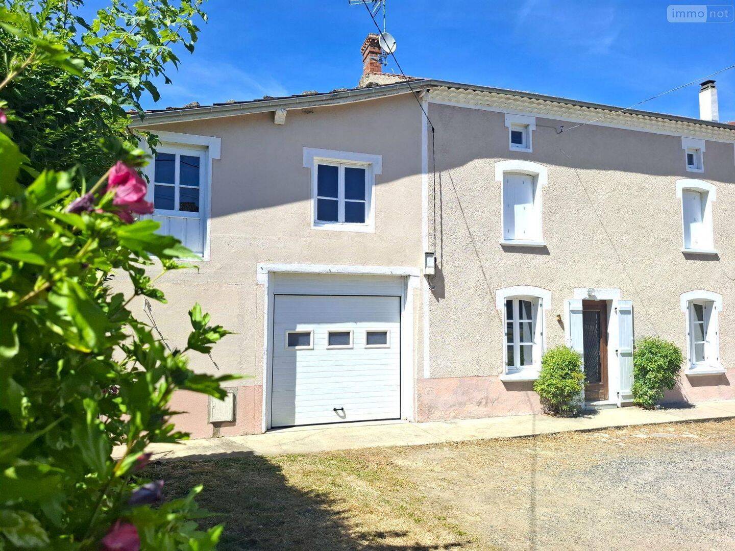 Maison 6 pièces 98 m² · à Cunlhat · 97,6 m² · 149 500 €