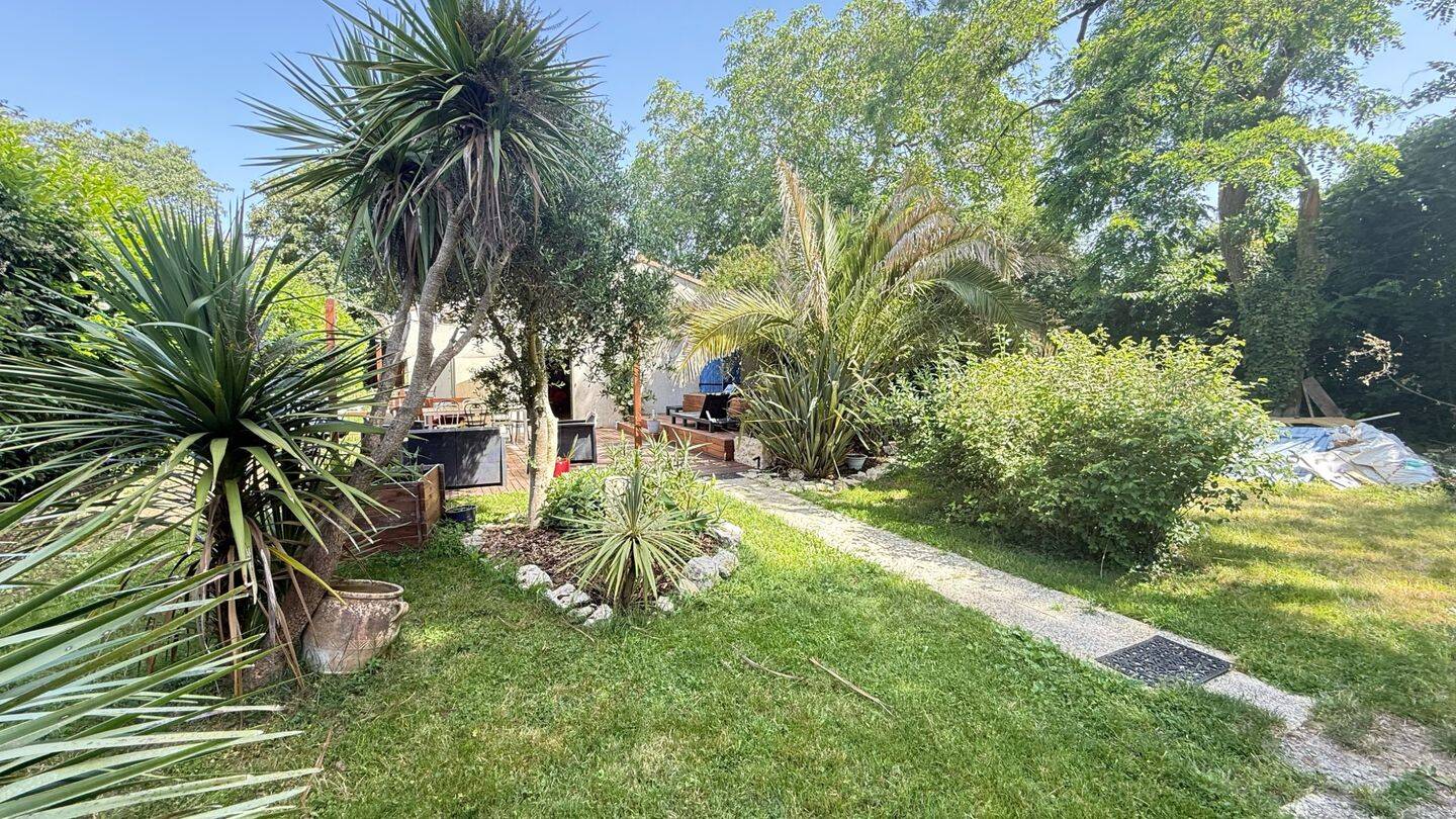 Maison 6 pièces 150 m² · à Coulon · 150 m² · 249 000 €
