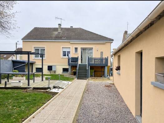 Maison à vendre 220 000 € 5 pièces 3 chambres 140 m² 1 448 m² de terrain Chauny 02300