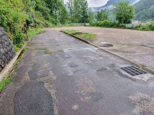 Terrain constructible à vendre 85 000 € 1 000 m² de terrain Capucine-Gare-Miroir Saint-Claude 39200