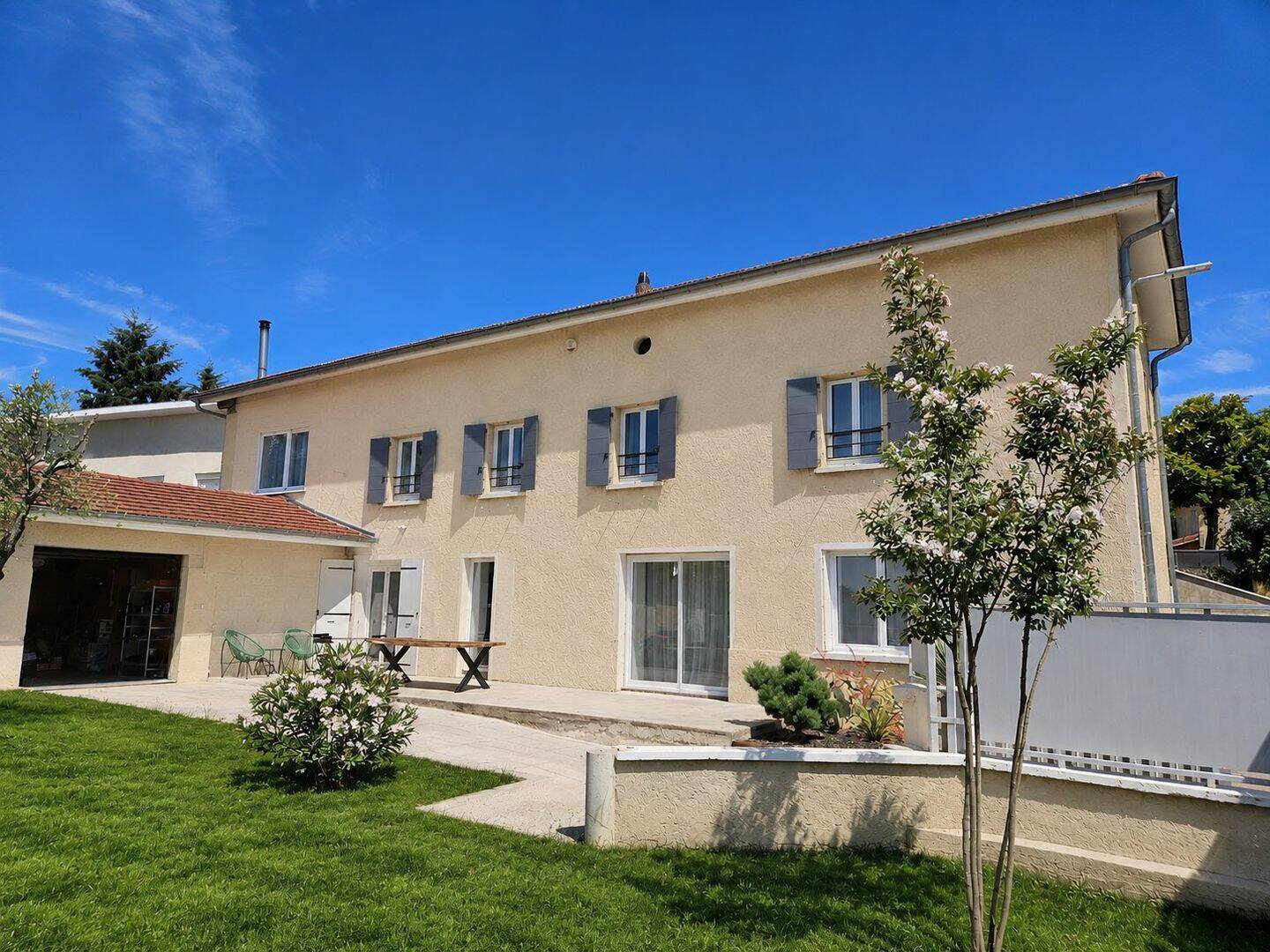 Maison 5 pièces 193 m² · à Vienne · 193 m² · 450 000 €