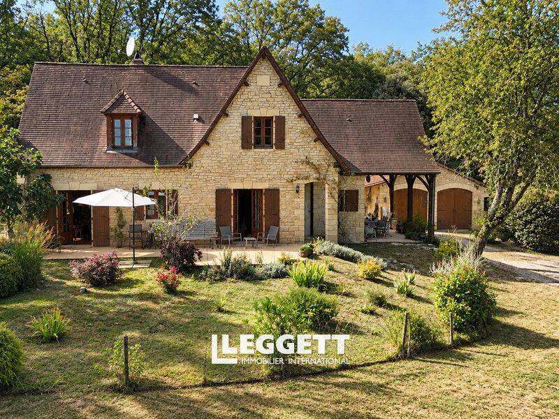 Maison 4 pièces 125 m² · à Sarlat-la-Canéda · 125 m² · 362 000 €
