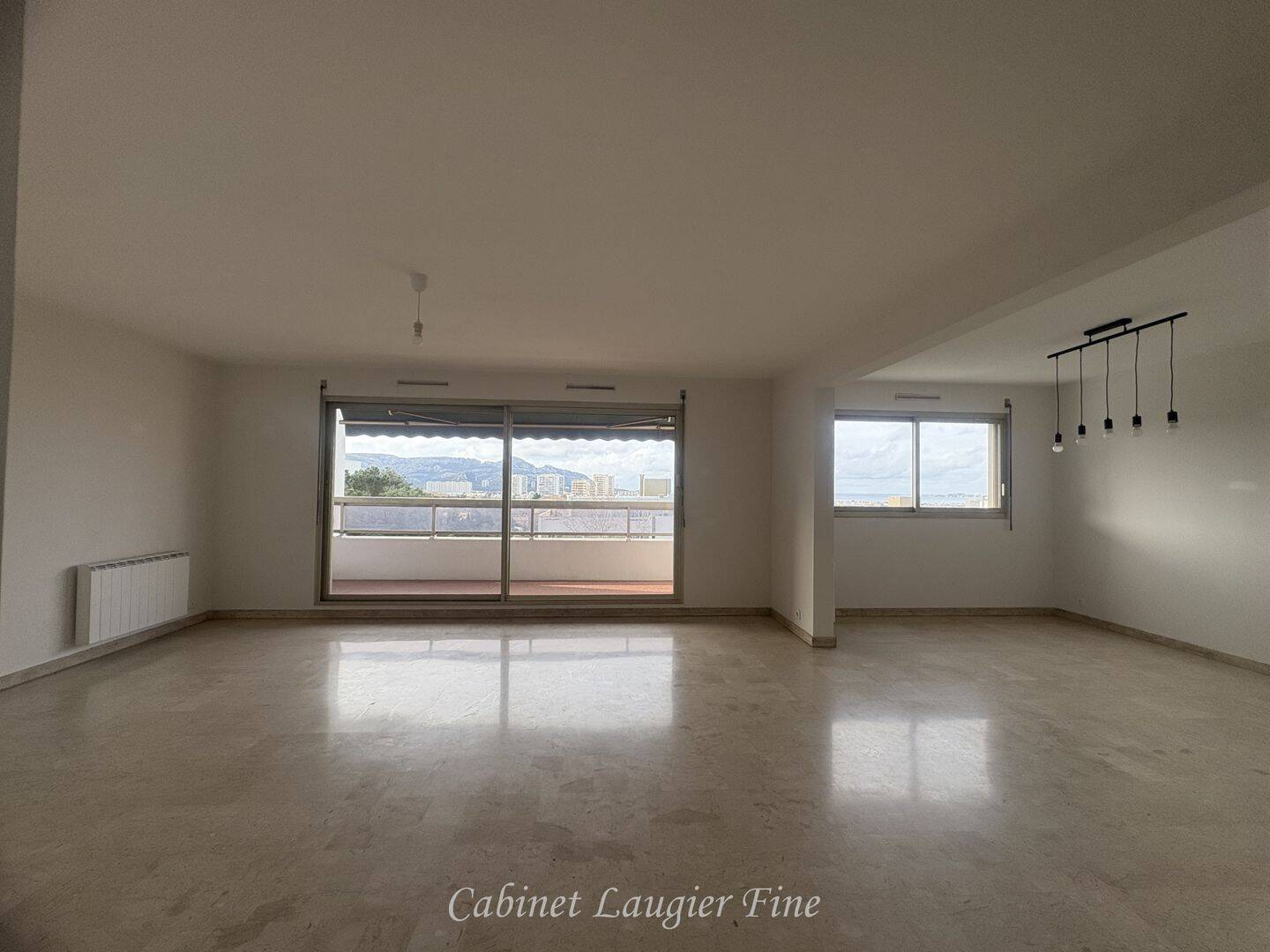 Appartement 5 pièces 120 m² · à Marseille 9ème Arrondissement · 120 m² · 2 020 €/mois
