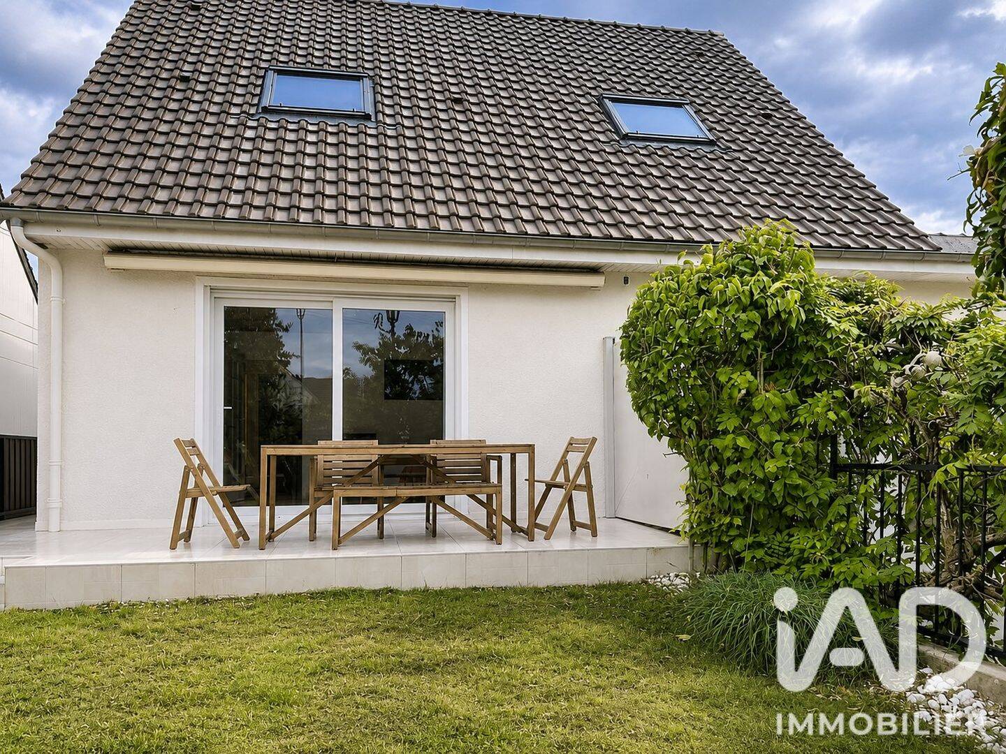 Maison 7 pièces 128 m² · à Les Clayes-sous-Bois · 128 m² · 413 000 €