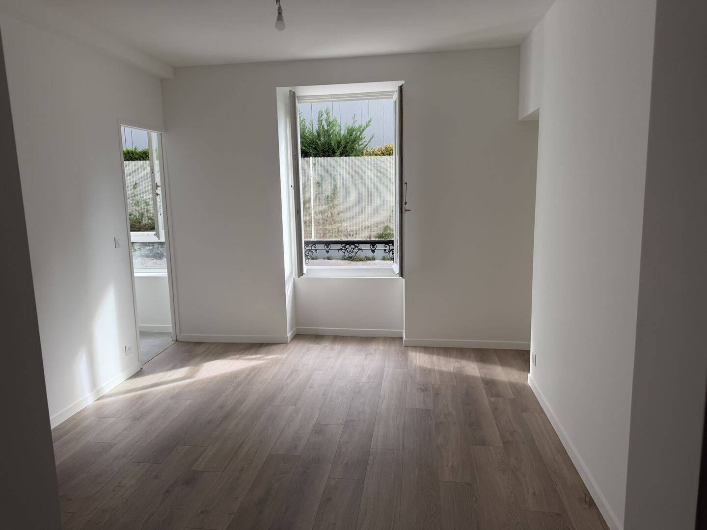 Appartement 3 pièces 57 m² · à Paris 20ème Arrondissement · 56,6 m² · 398 000 €