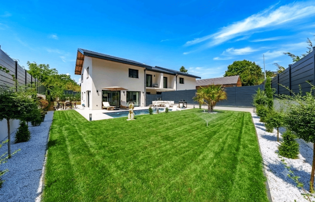 Maison 5 pièces 157 m² · à Étrembières · 157 m² · 950 000 €