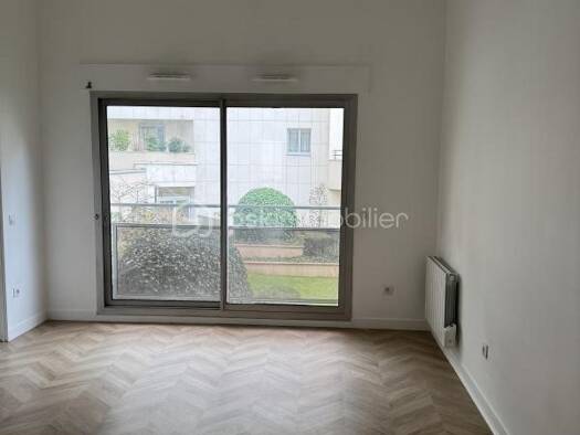 Appartement à vendre 114 000 € 1 pièce 33 m² Étage 1/6 Port sous la Lune Nogent-sur-Marne 94130