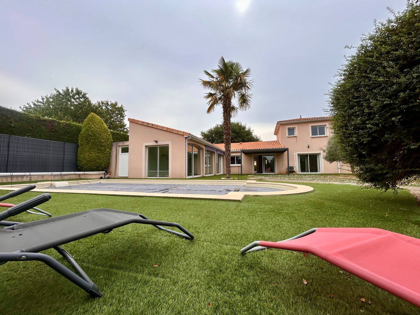 Maison 6 pièces 172 m² · à Poitiers · 172 m² · 380 000 €