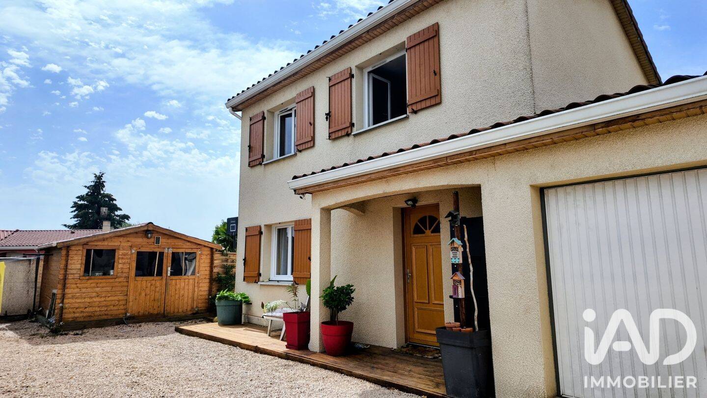 Maison 5 pièces 88 m² · à Bonson · 88 m² · 249 000 €