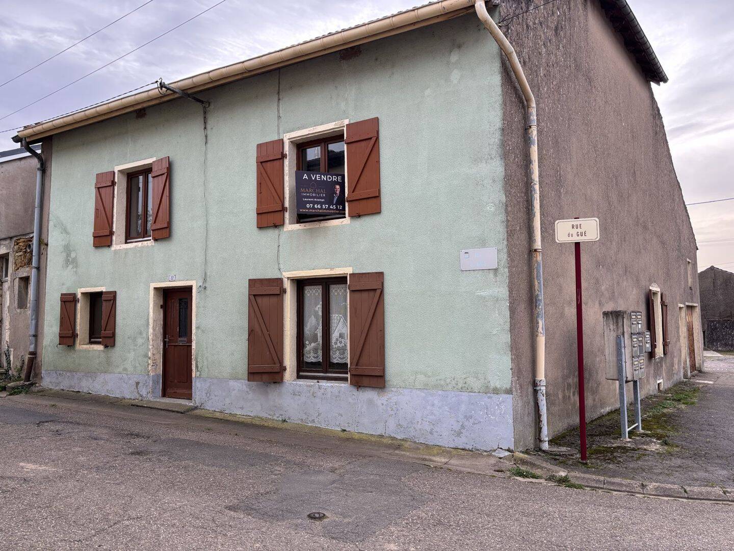 Maison 5 pièces 95 m² · à Béchy · 95 m² · 82 000 €