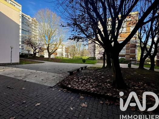 Appartement à vendre 140 000 € 3 pièces 2 chambres 62,7 m² Étage 4/7 Boussy-Saint-Antoine 91800