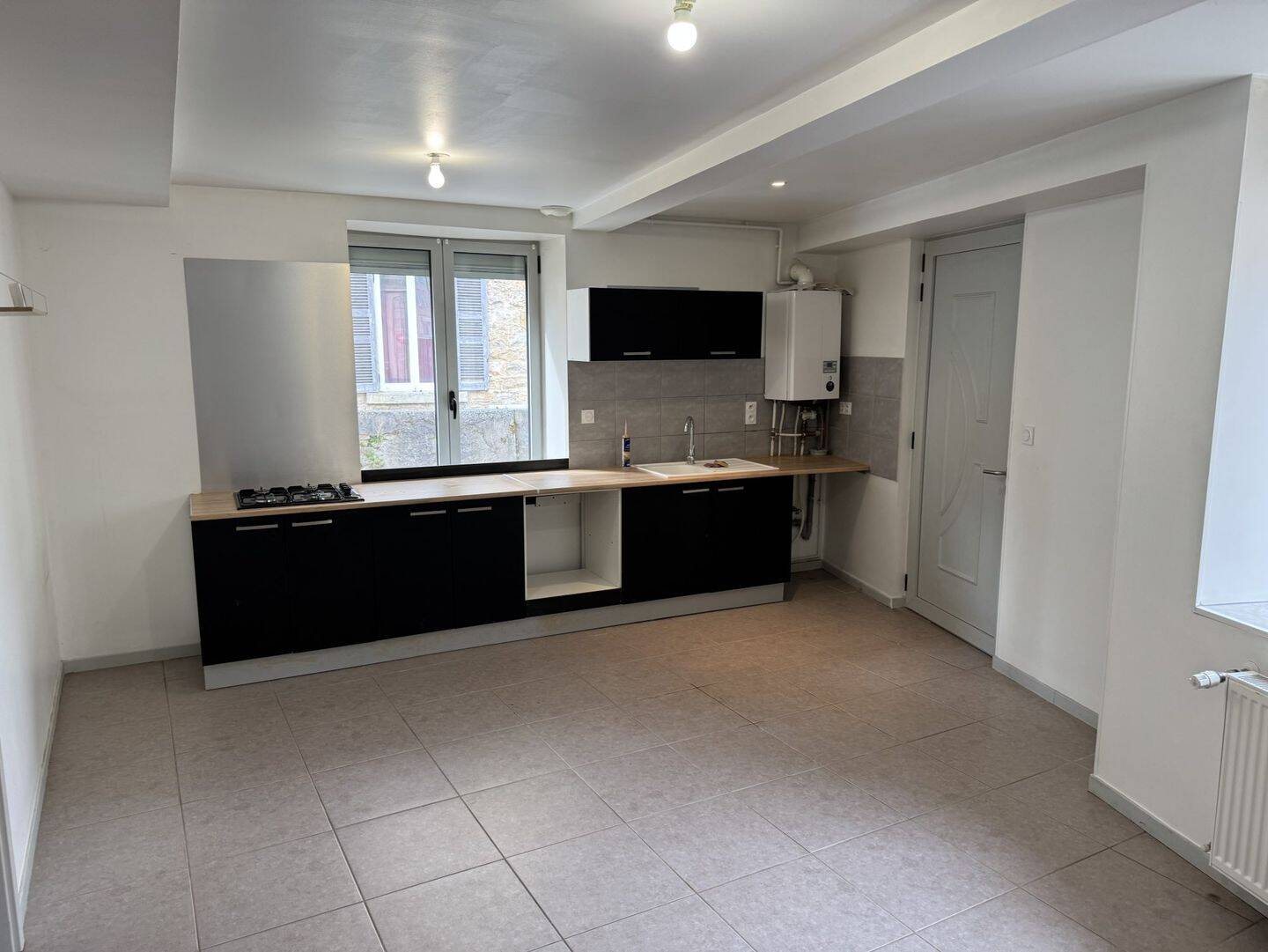 Appartement 2 pièces 37 m² · à Saint-Jean-le-Vieux · 36,8 m² · 495 €