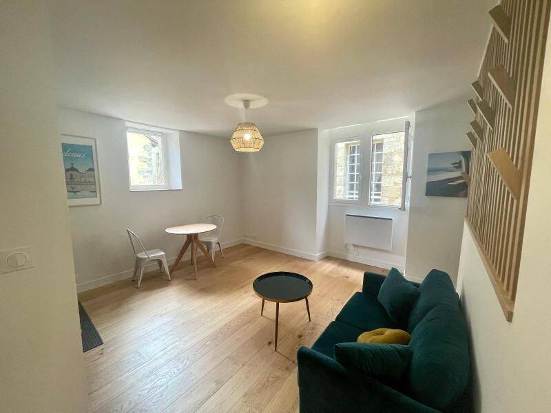 Appartement 1 pièce 32 m² · à Bordeaux · 31,8 m² · 889 €