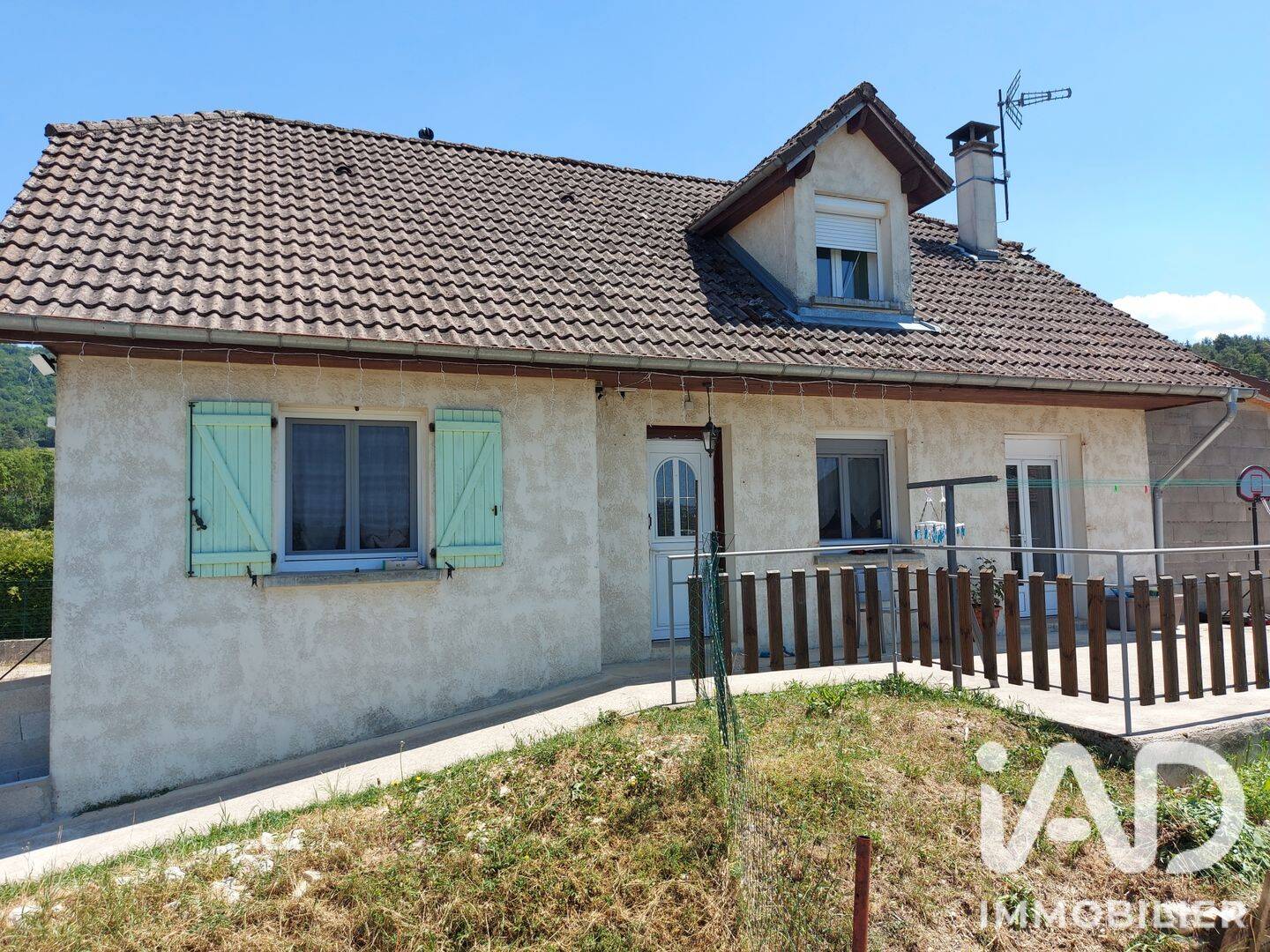 Maison 5 pièces 129 m² · à Valzin en Petite Montagne · 129 m² · 190 000 €