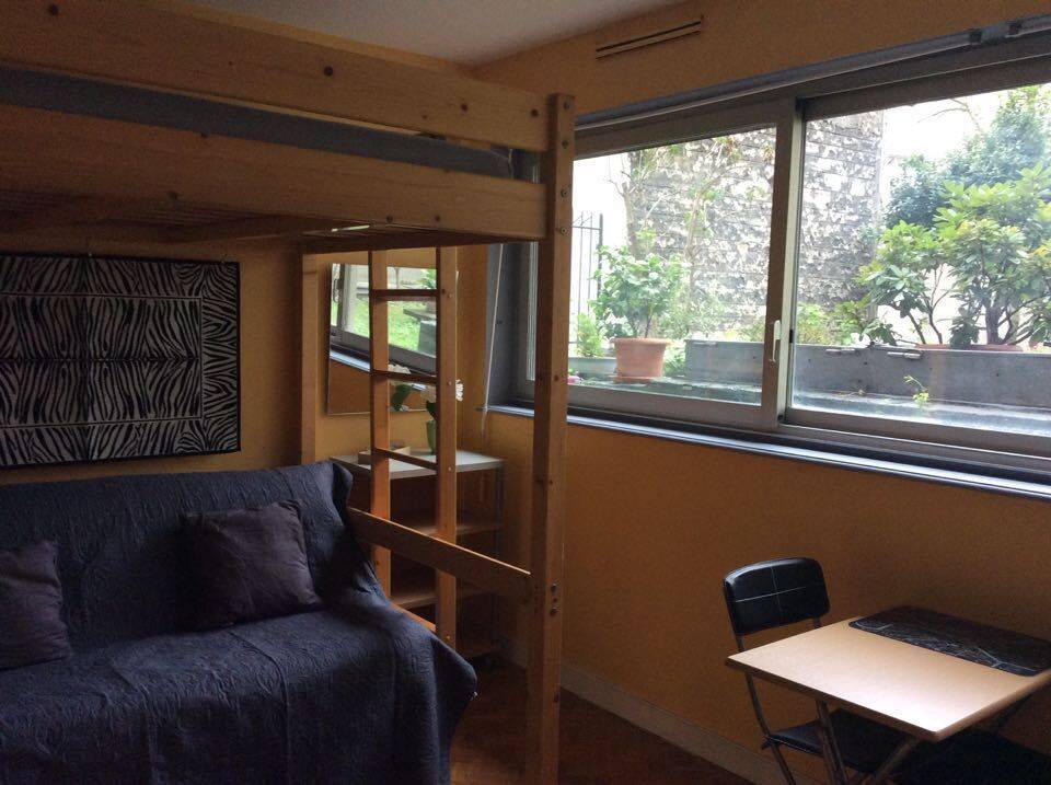 Appartement 1 pièce 27 m² · à Paris 18ème Arrondissement · 27 m² · 1 200 €