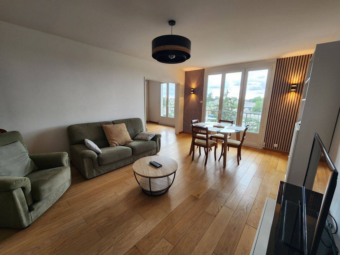 Appartement 4 pièces 80 m² · à Joué-lès-Tours · 80 m² · 180 000 €