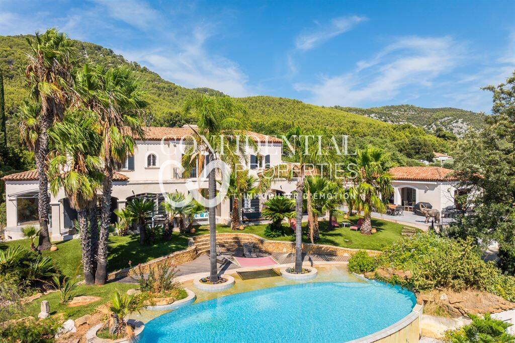Maison 8 pièces 300 m² · à Sanary-sur-Mer · 300 m² · 2 890 000 €
