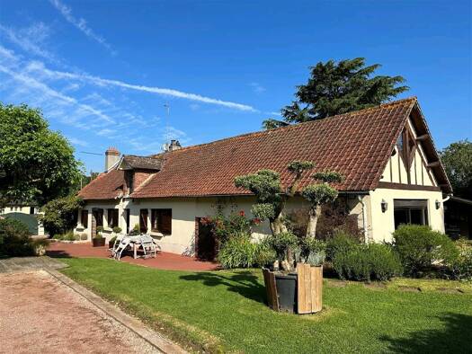 Maison à vendre 260 000 € 6 pièces 3 chambres 146 m² 1 625 m² de terrain Châteauneuf-en-Thymerais 28170
