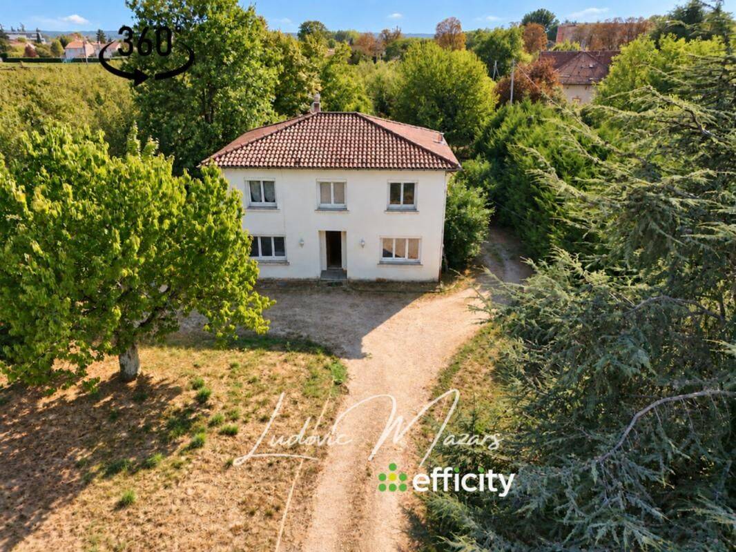 Maison 6 pièces 149 m² · à Castelsarrasin · 149 m² · 220 000 €