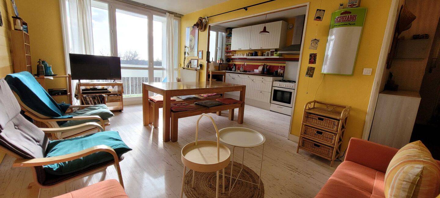 Appartement 4 pièces 83 m² · à Orléans · 83 m² · 890 €/mois