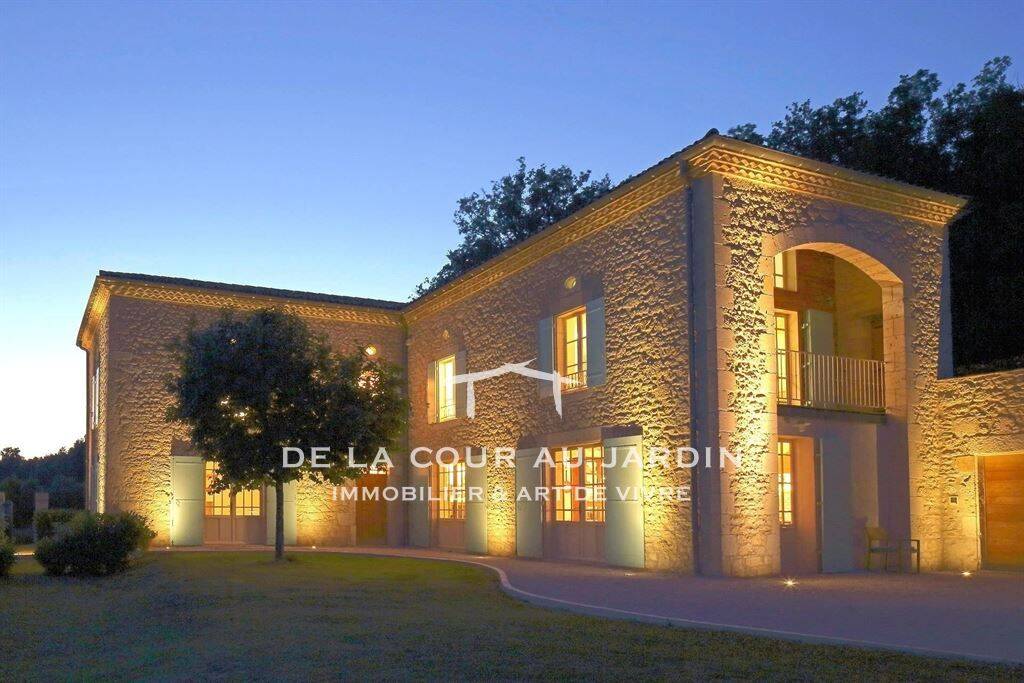 Maison 9 pièces 297 m² · à Brassac · 297 m² · 1 207 500 €