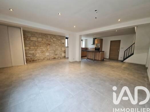 Maison à vendre 154 000 € 4 pièces 3 chambres 94 m² 122 m² de terrain Champagne 17620