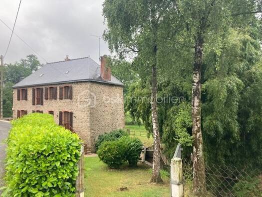 Propriété à vendre 310 500 € 7 pièces 4 chambres 152 m² Nord RN Ernée 53500