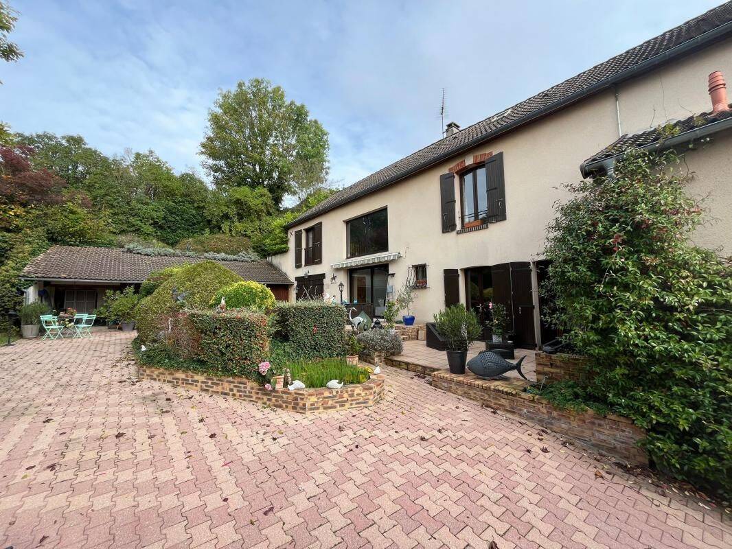 Maison 5 pièces 181 m² · à Gallardon · 180,7 m² · 359 900 €