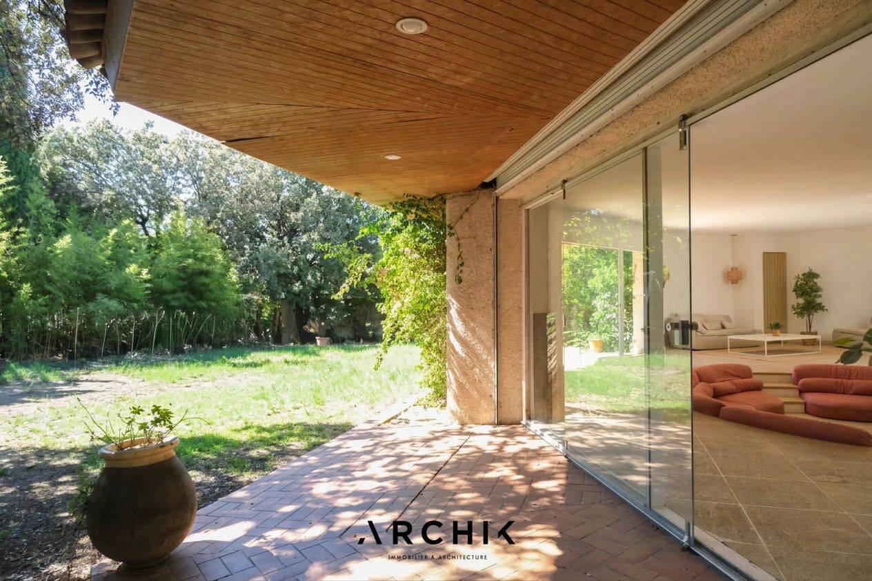 Maison 7 pièces 240 m² · à Marseille 8ème Arrondissement · 240 m² · 1 490 000 €