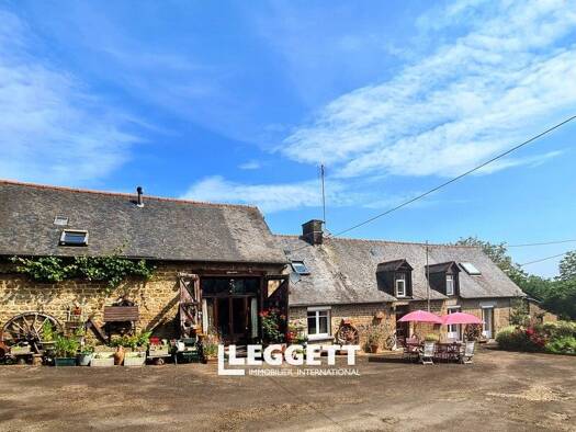 Maison à vendre 271 700 € 19 pièces 8 chambres 300 m² 10 038 m² de terrain Louvigné-du-Désert 35420