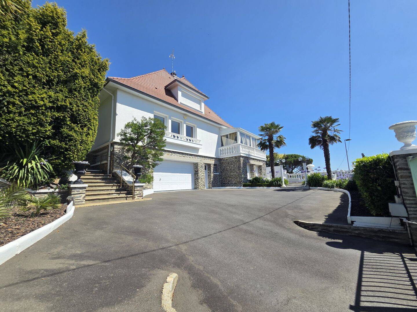 Maison 7 pièces 281 m² · à Saint-Lô · 281 m² · 398 700 €
