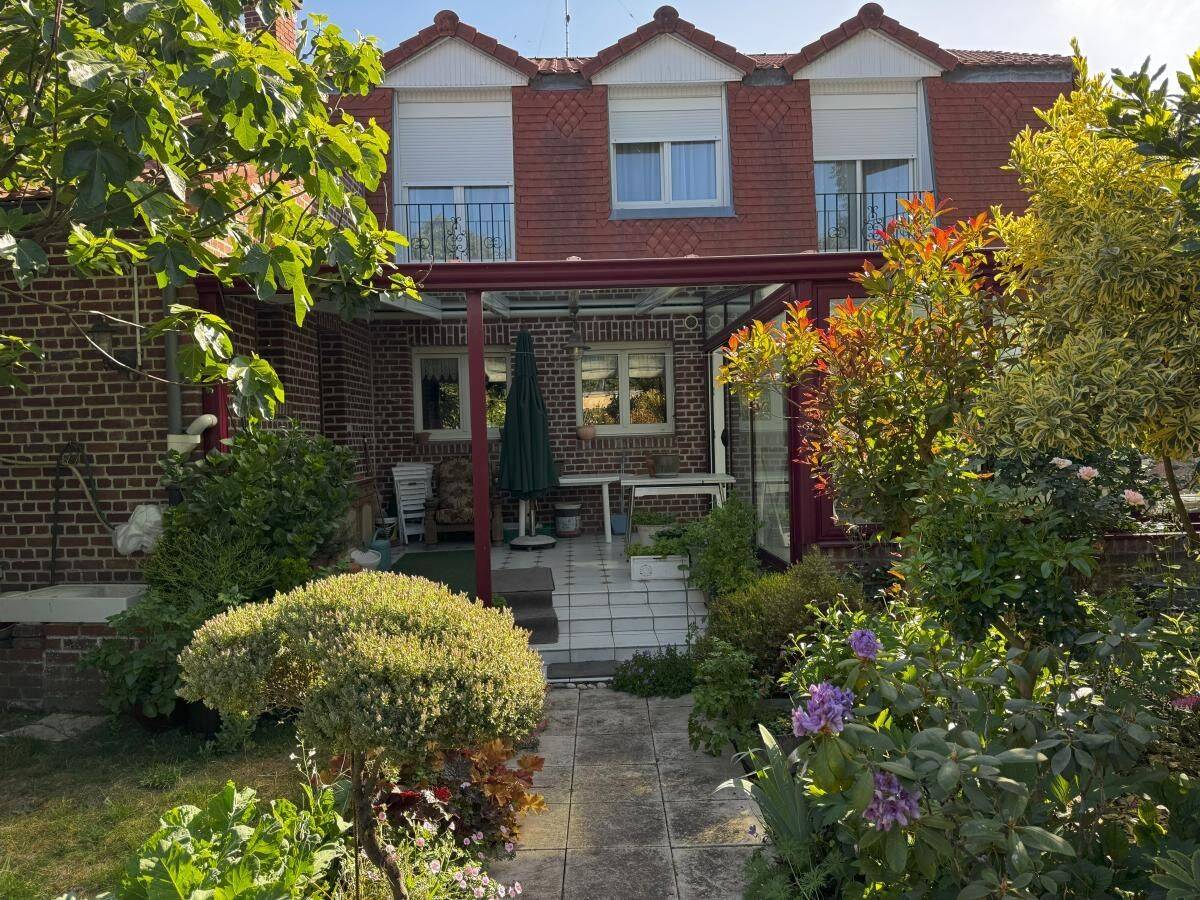 Maison 6 pièces 214 m² · à Cambrai · 214 m² · 293 000 €