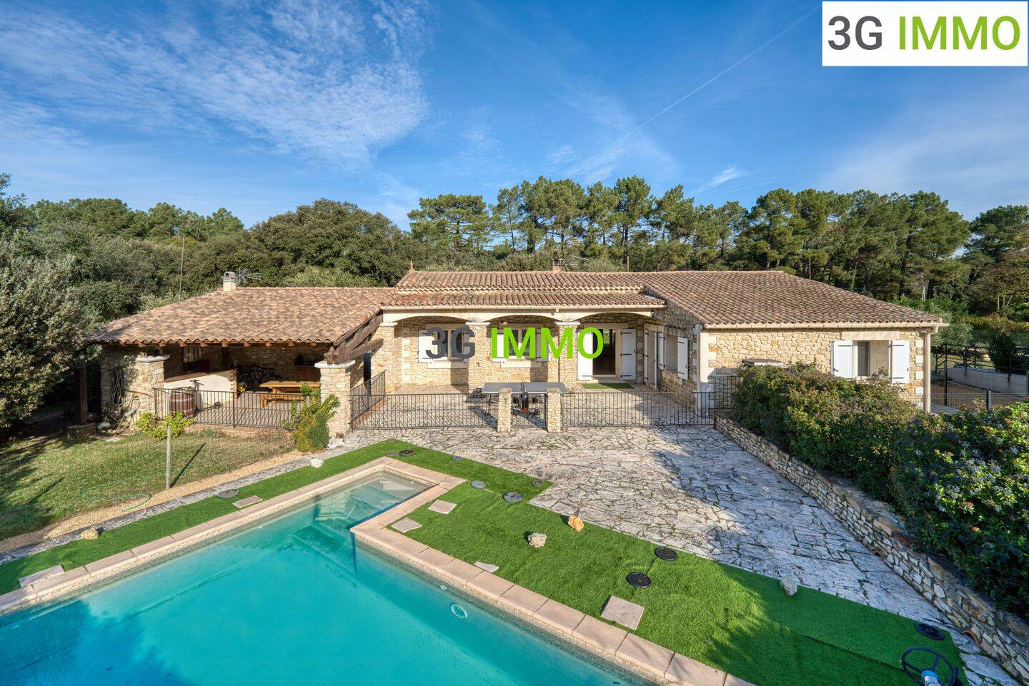 Maison 6 pièces 153 m² · à Mornas · 153 m² · 366 000 €