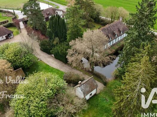 Maison à vendre 468 000 € 9 pièces 7 chambres 201,3 m² 8 200 m² de terrain Les Baux-de-Breteuil 27160