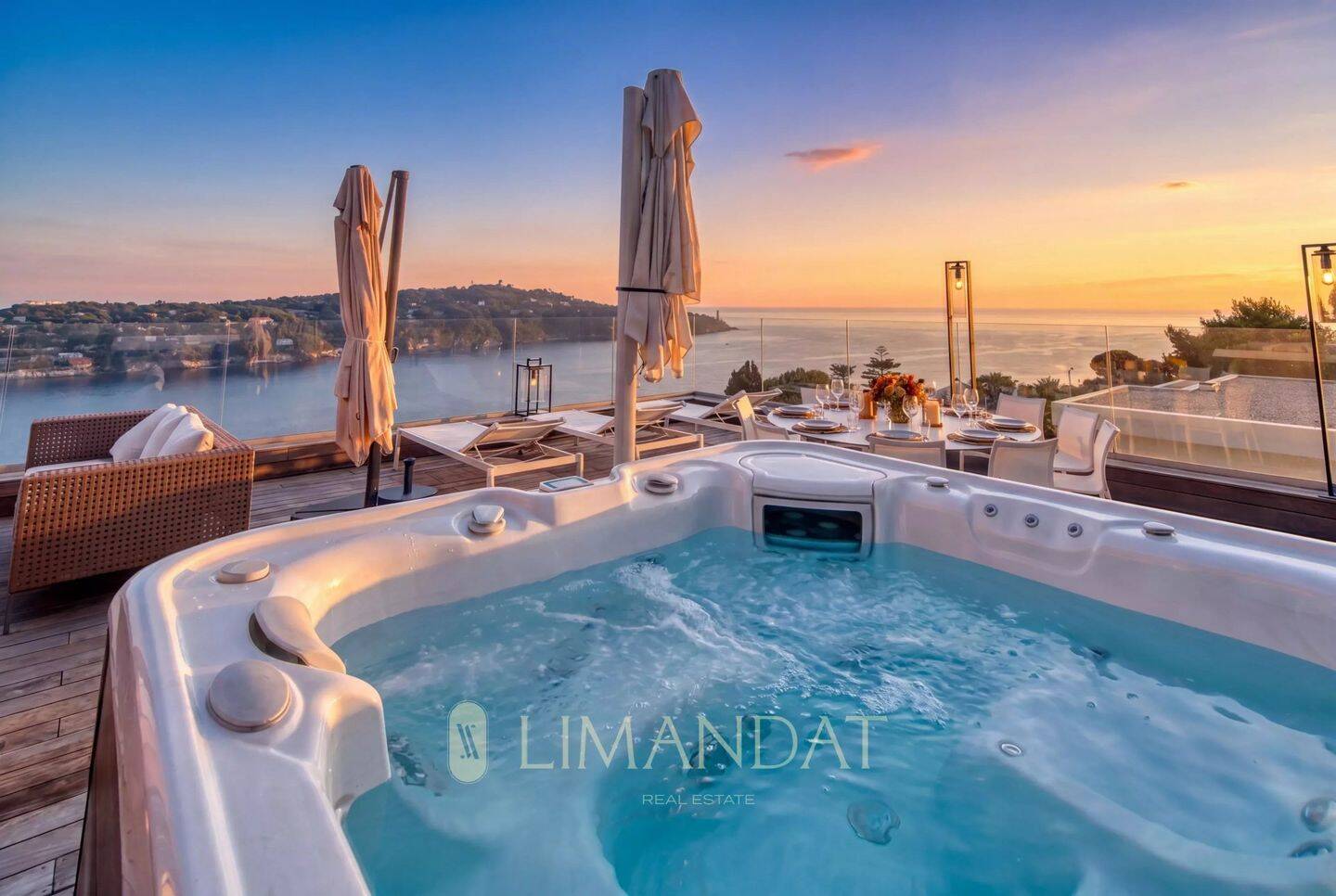 Maison 6 pièces 126 m² · à Nice · 126,1 m² · 13 700 €