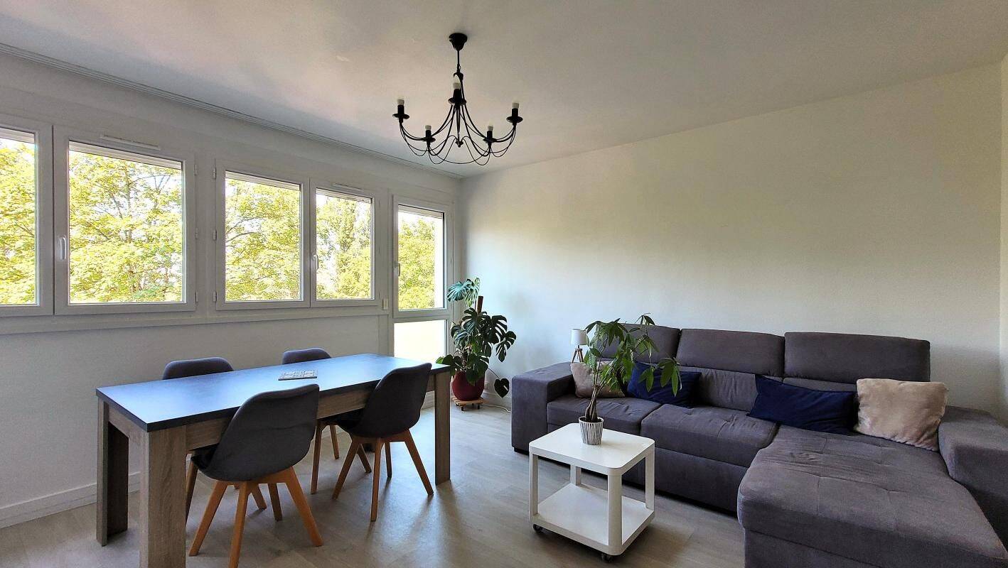Appartement 4 pièces 80 m² · à Orléans · 79,7 m² · 94 900 €