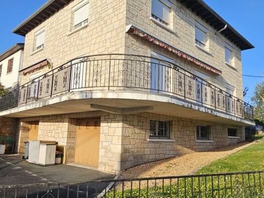 Maison à vendre 260 000 € 7 pièces 5 chambres 178 m² 549 m² de terrain Rivet Brive-la-Gaillarde 19100