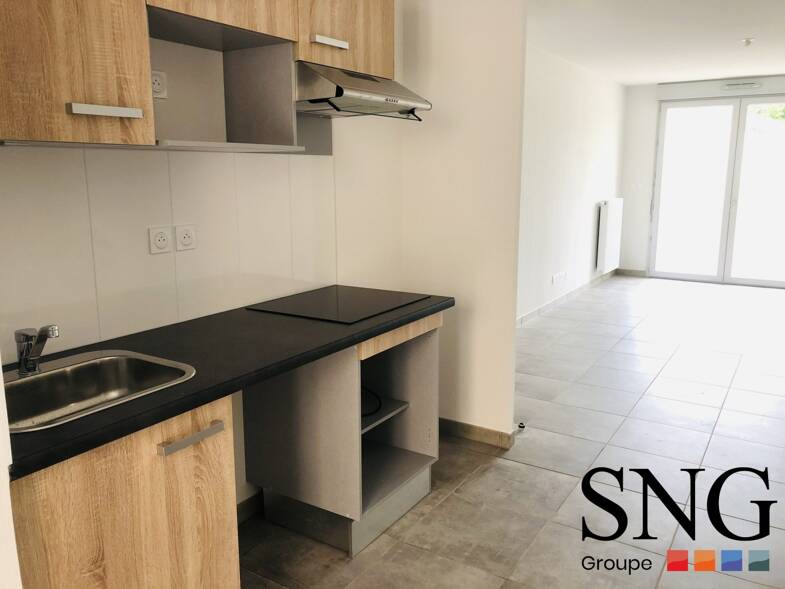 Appartement à louer 749 € 3 pièces 2 chambres 62,8 m² 1er étage Saint Simon Toulouse 31100