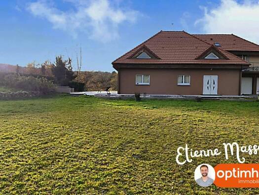 Maison à vendre 359 900 € 8 pièces 6 chambres 240 m² 2 343 m² de terrain Le Thillot 88160