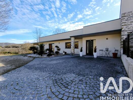 Maison à vendre 399 000 € 4 pièces 3 chambres 180 m² 13 200 m² de terrain Crampagna 09120