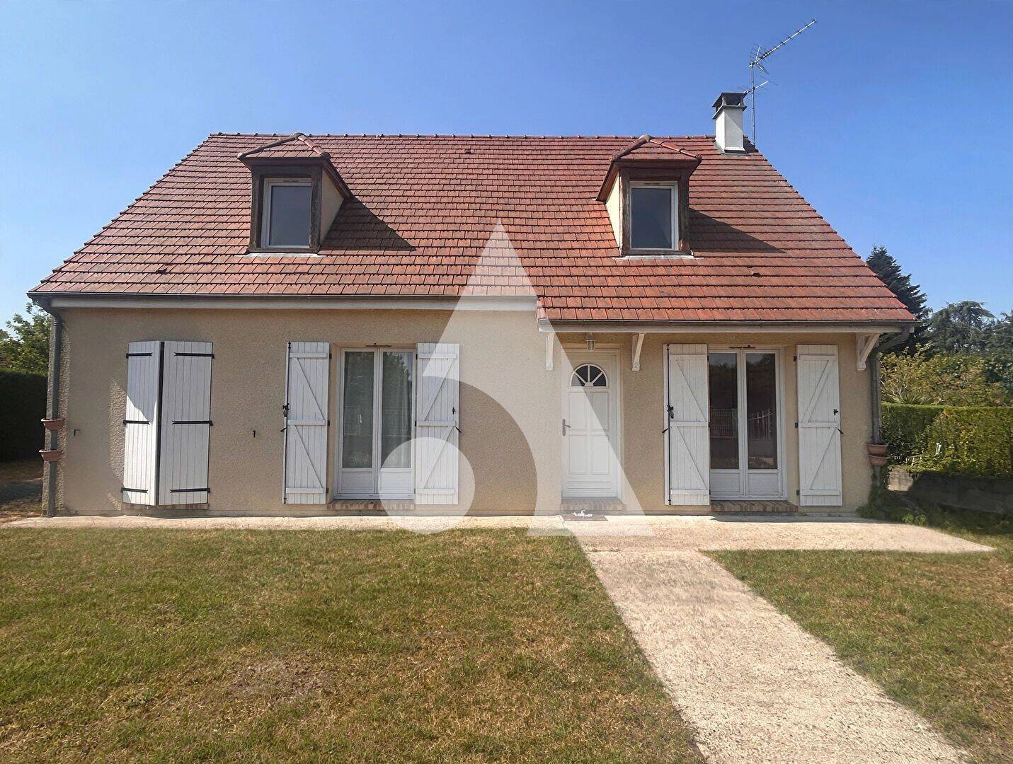 Maison 7 pièces 140 m² · à Cerny · 140 m² · 375 000 €